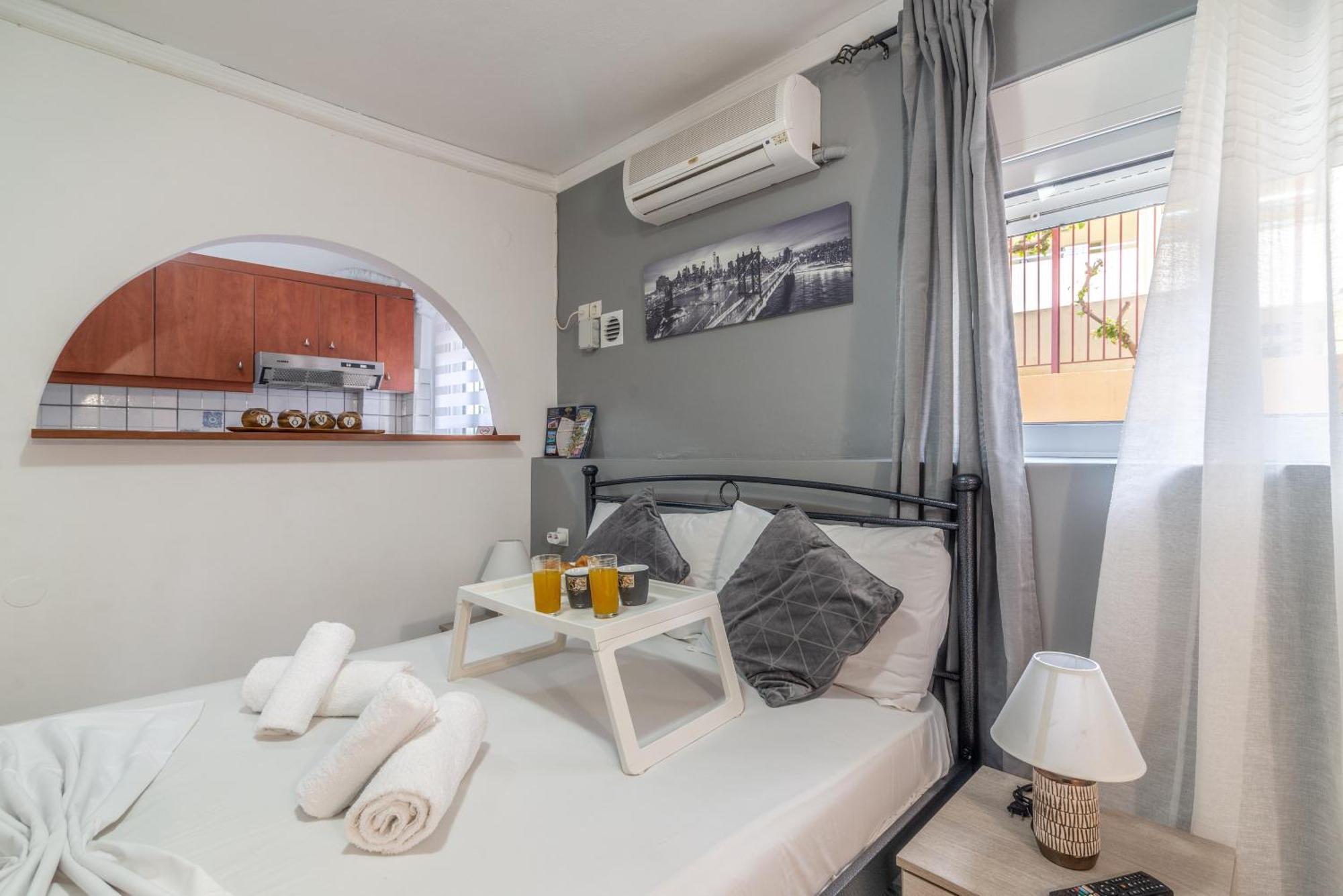 Oasis Studios In The City Centre Heraklion  Exterior photo