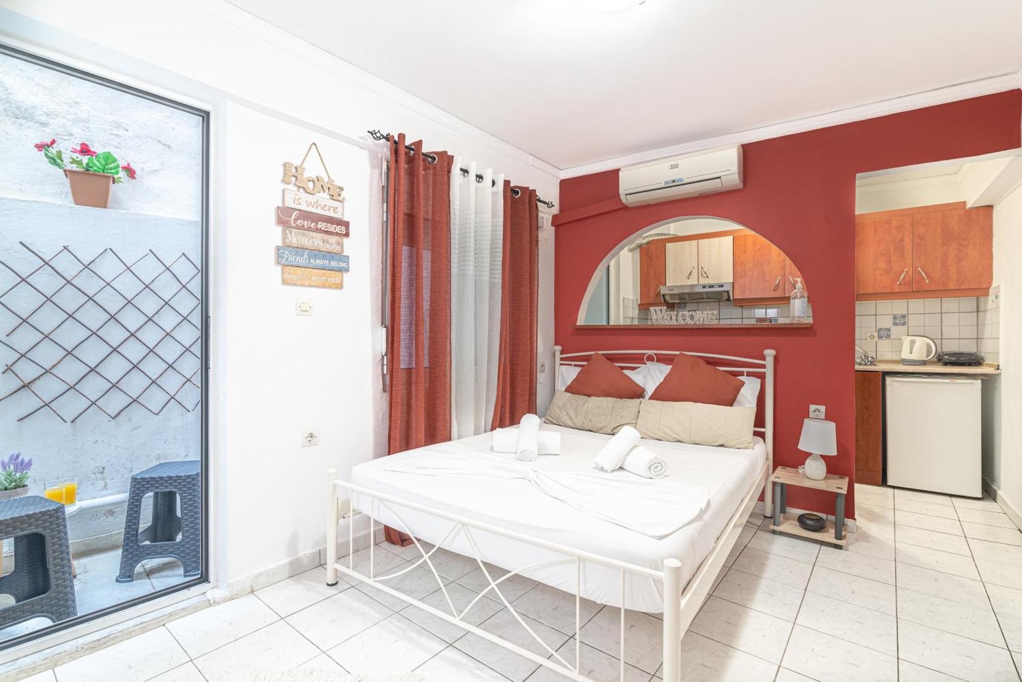 Oasis Studios In The City Centre Heraklion  Exterior photo