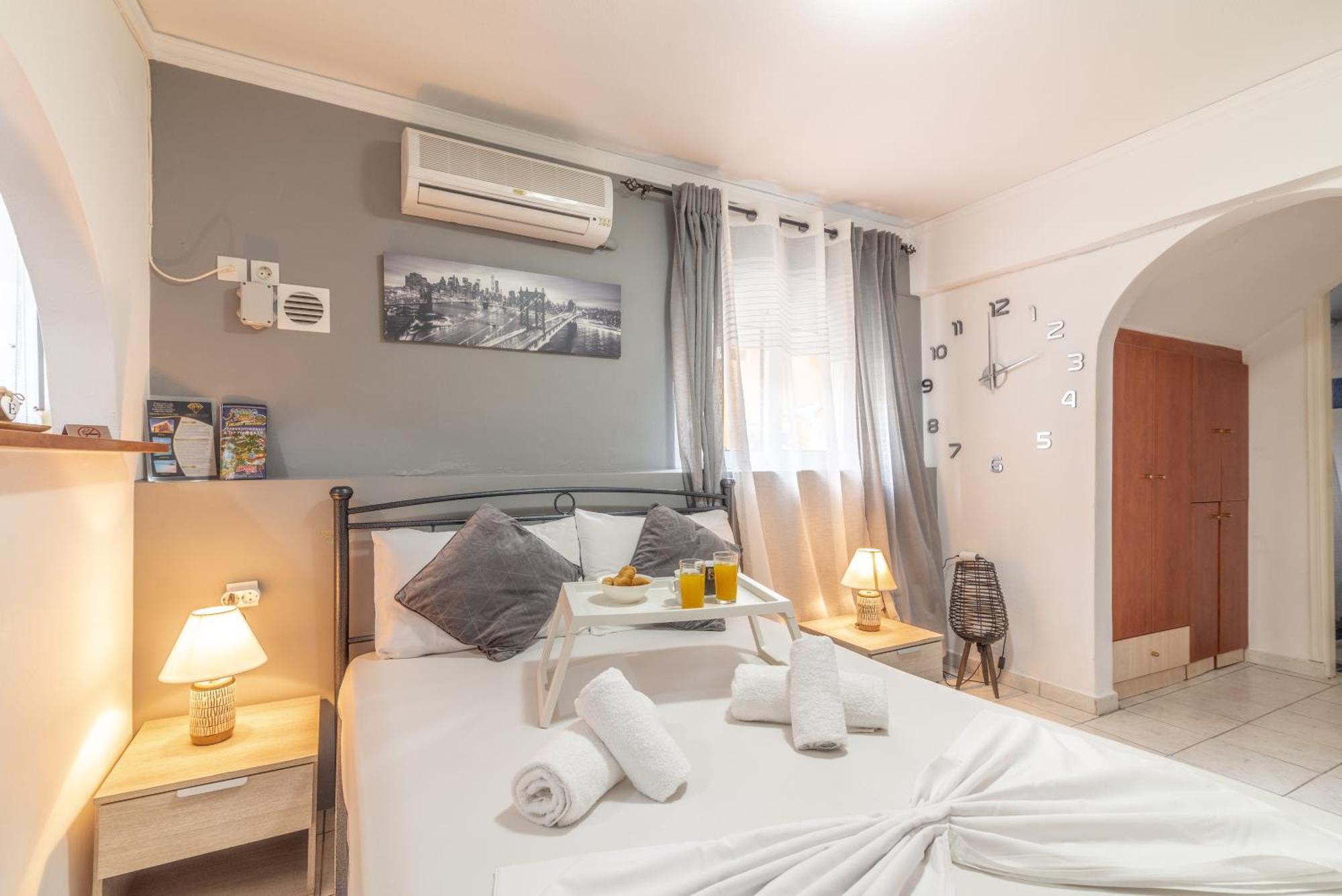 Oasis Studios In The City Centre Heraklion  Exterior photo