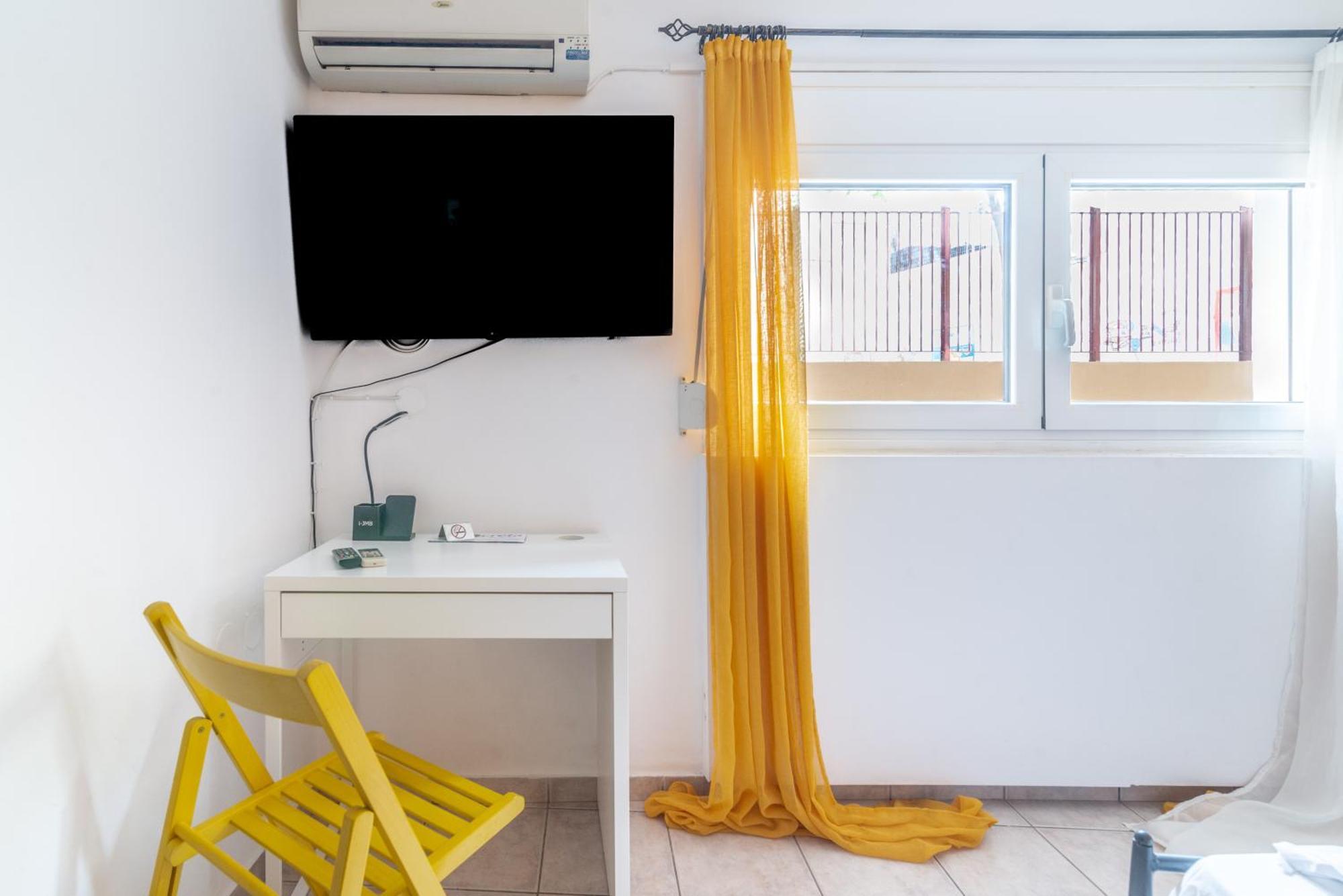 Oasis Studios In The City Centre Heraklion  Exterior photo