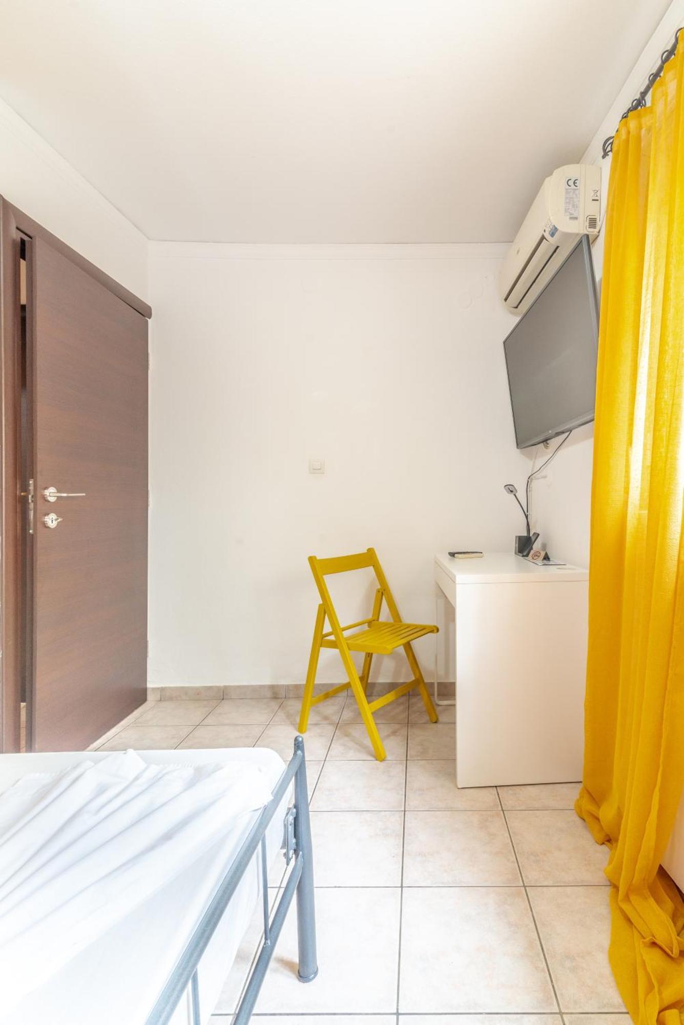 Oasis Studios In The City Centre Heraklion  Exterior photo