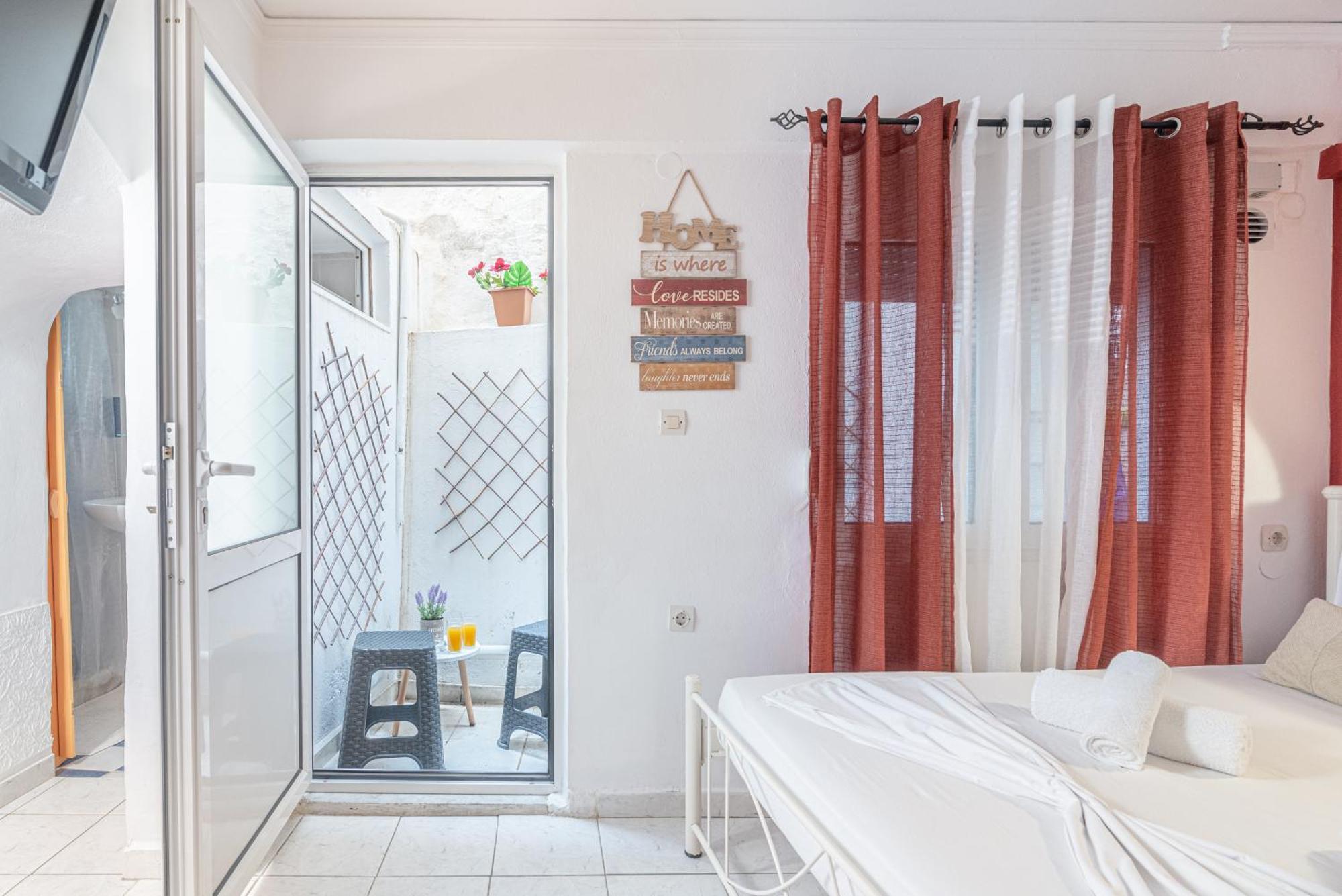 Oasis Studios In The City Centre Heraklion  Exterior photo